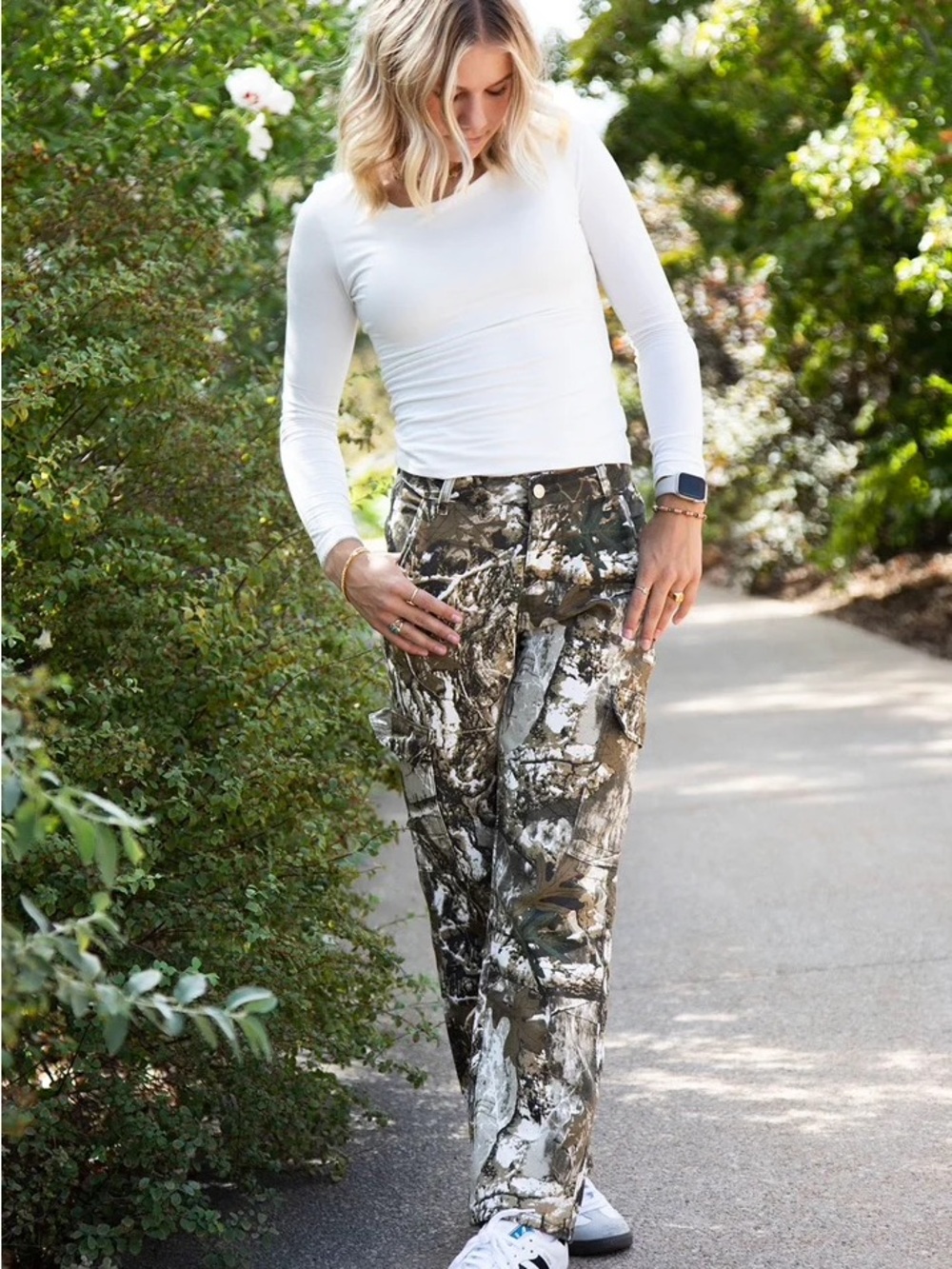 Printed Straight-Leg Cargo Pants in Green & White
